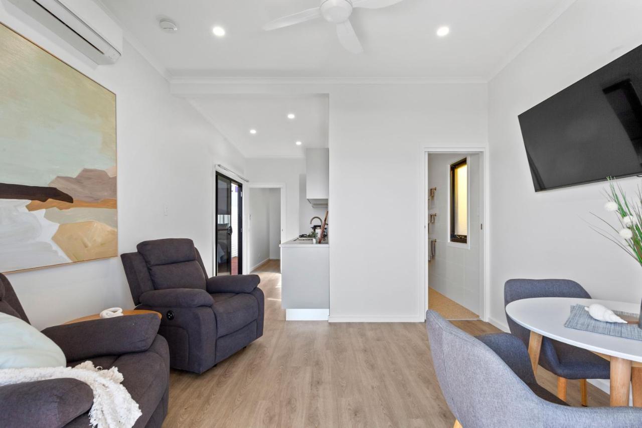Port Lincoln Beachfront Apartments エクステリア 写真