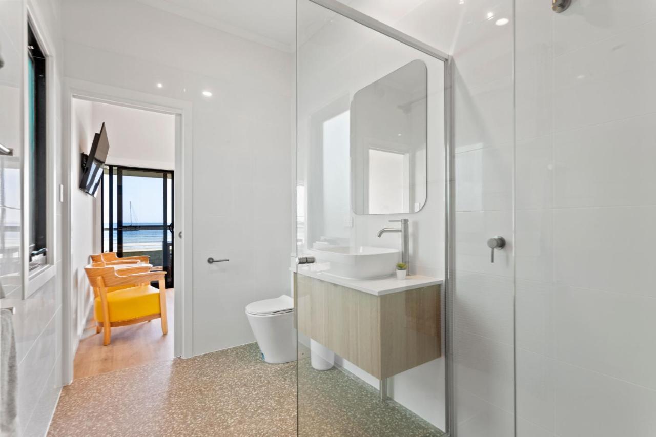 Port Lincoln Beachfront Apartments エクステリア 写真