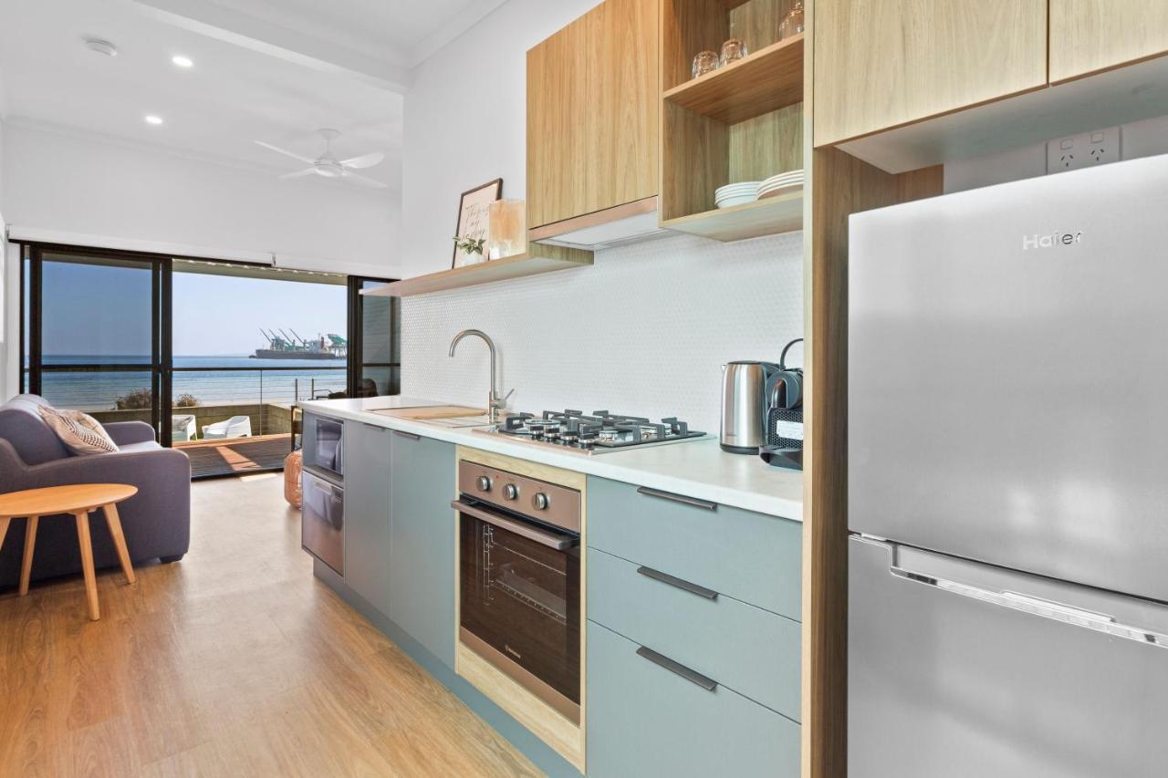 Port Lincoln Beachfront Apartments エクステリア 写真