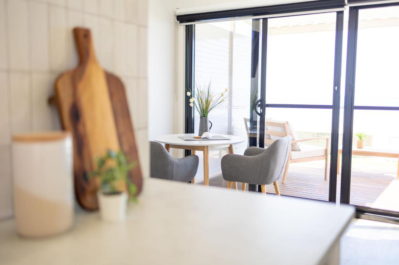 Port Lincoln Beachfront Apartments エクステリア 写真